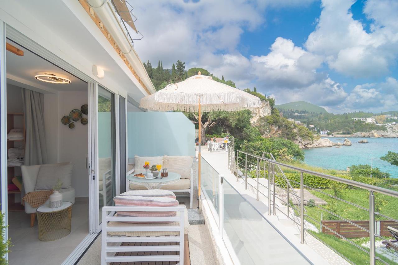 Tango Apartment On The Beach ปาเลโอกัสไตรซา ภายนอก รูปภาพ