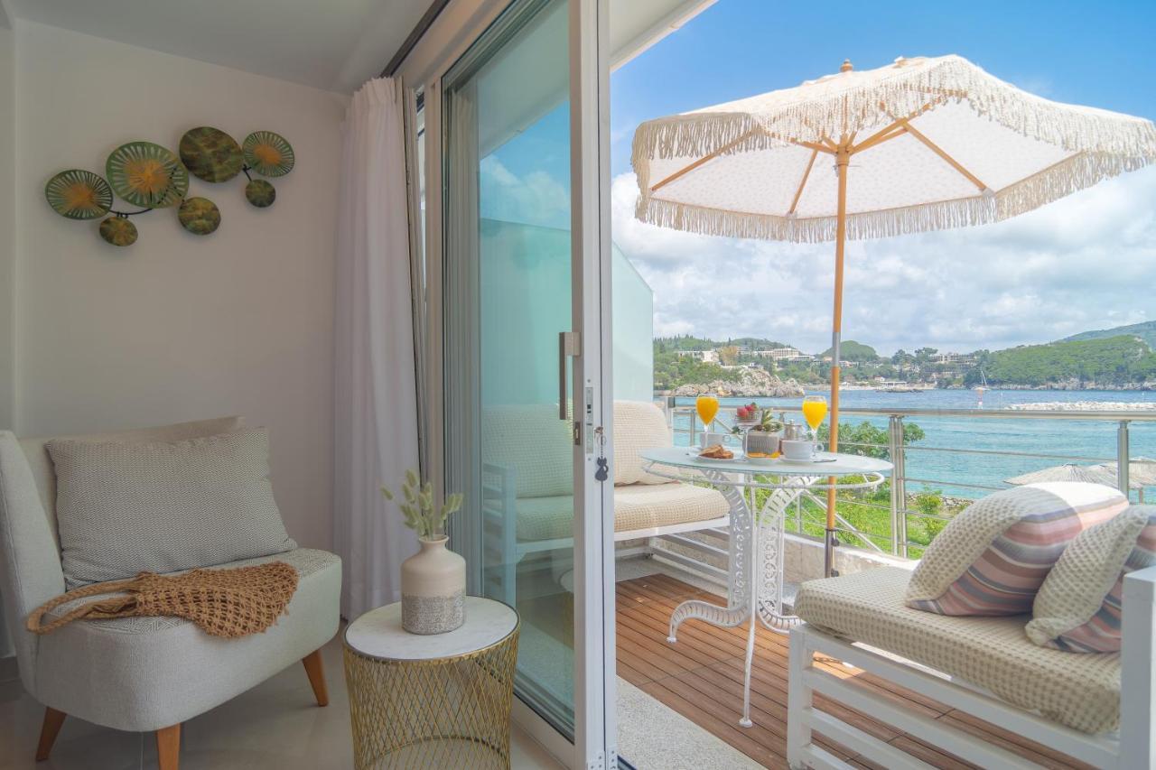 Tango Apartment On The Beach ปาเลโอกัสไตรซา ภายนอก รูปภาพ