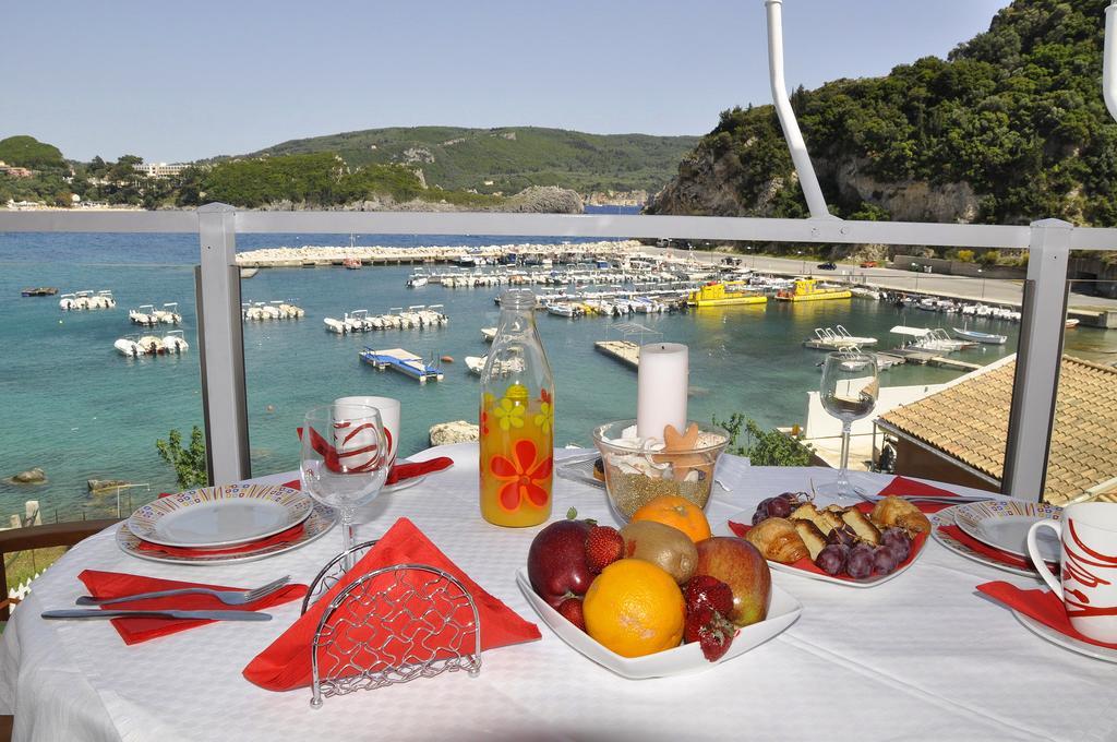 Tango Apartment On The Beach ปาเลโอกัสไตรซา ห้อง รูปภาพ