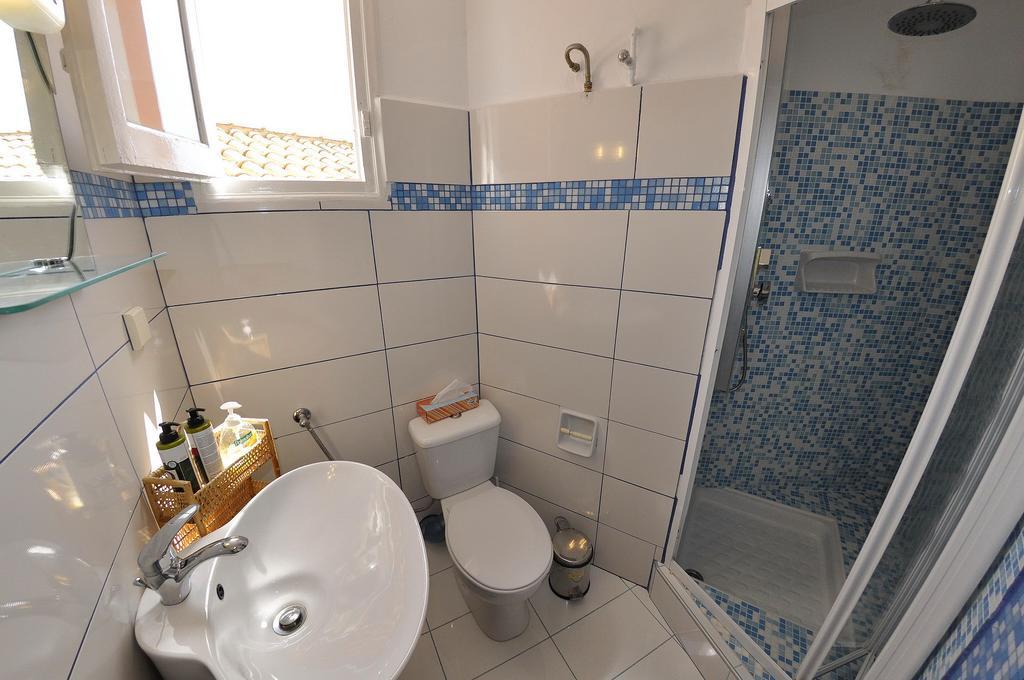 Tango Apartment On The Beach ปาเลโอกัสไตรซา ห้อง รูปภาพ