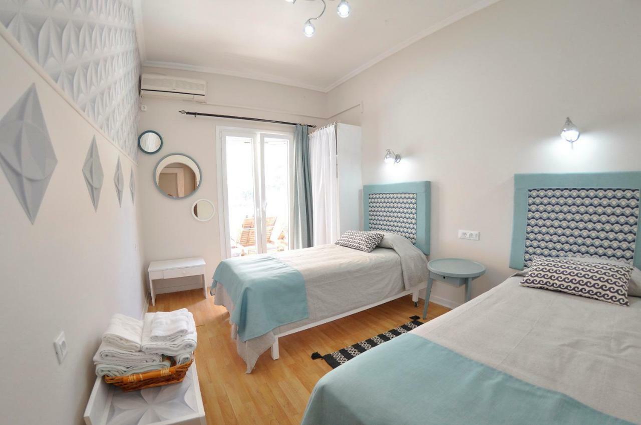 Tango Apartment On The Beach ปาเลโอกัสไตรซา ภายนอก รูปภาพ