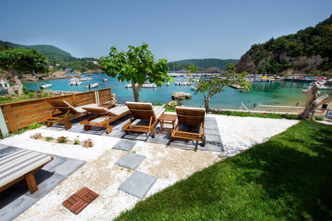 Tango Apartment On The Beach ปาเลโอกัสไตรซา ภายนอก รูปภาพ